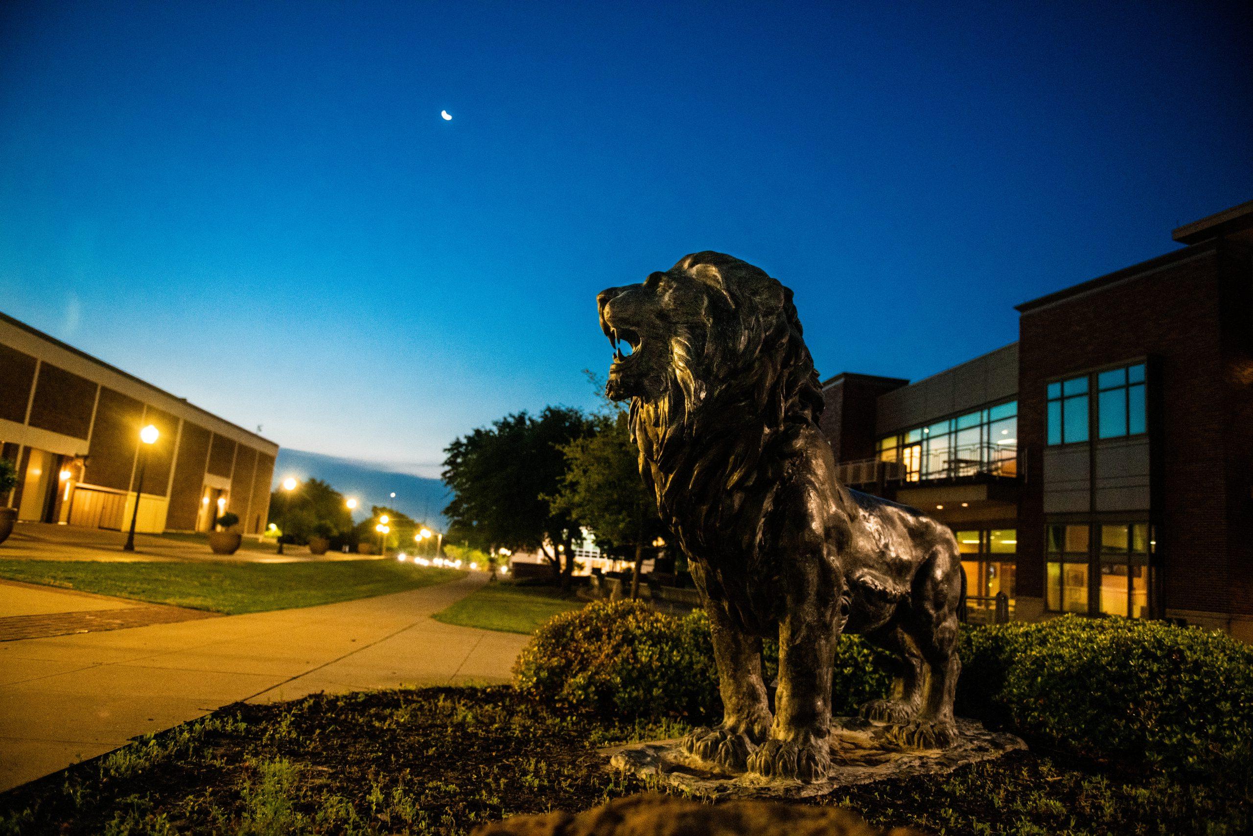 A picture of the lion on campus in front of the Rayburn Student Center